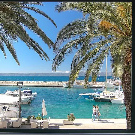 Nikolina Apartment Podgora