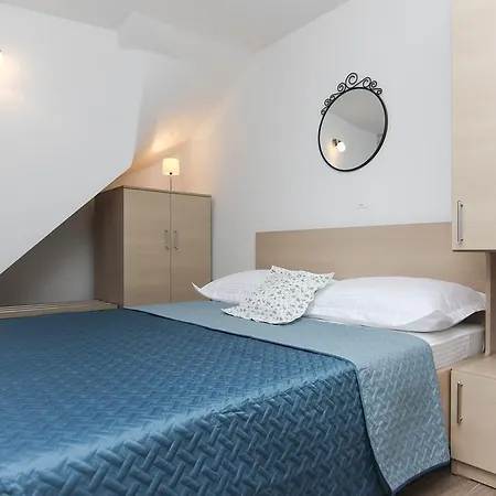 Nikolina Apartment