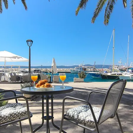 Nikolina Apartment Podgora