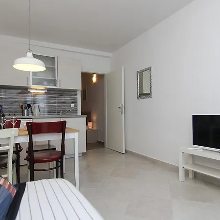 Nikolina Apartment Podgora